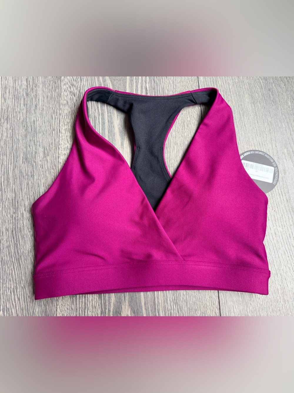 Exotica ExoticAthletica Berry Performance Cross Over Crop Top Size XS